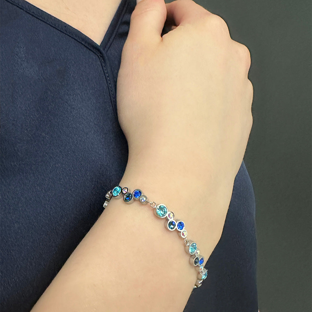 Festy Multi Bracelet wird getragen