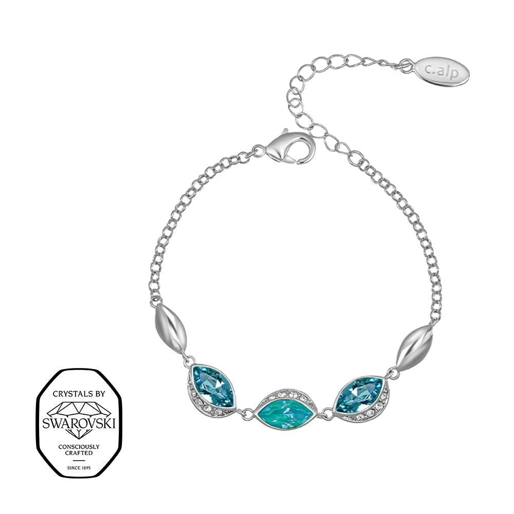Elegantes Armband aus Silber mit drei türkisfarbenen Swarovski® Kristallen in Blattform, eingefasst von kleinen weißen Kristallen, an feiner Gliederkette mit Verlängerung