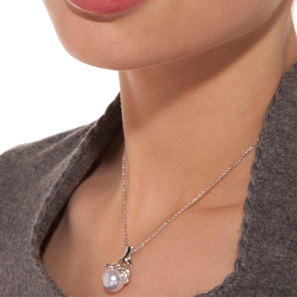 Cherry pendant - getragen