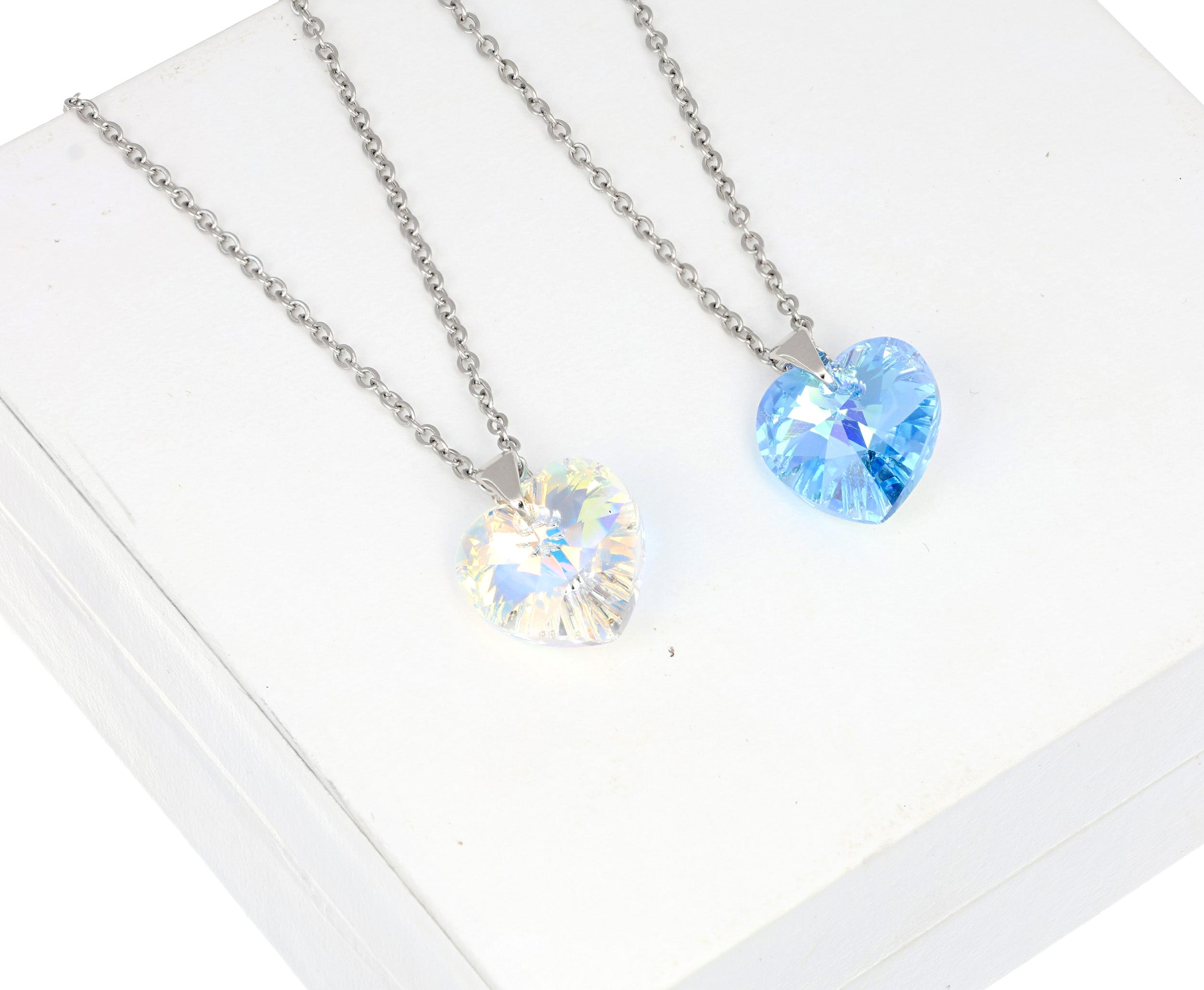 Small Lovely Heart Pendant - crystalpjewelry