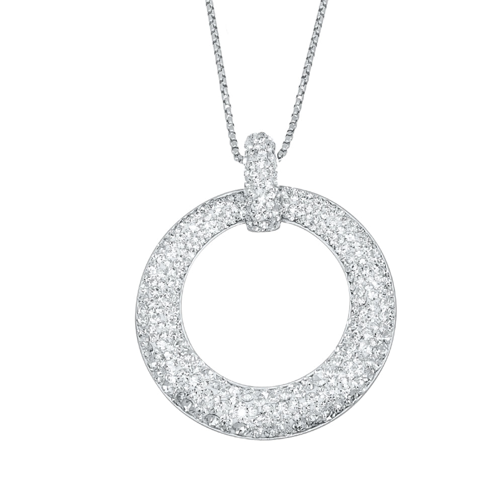 Crystalp Halskette mit rundem Anhänger in Silber, komplett besetzt mit funkelnden klaren Kristallen für einen eleganten, zeitlosen Look.
