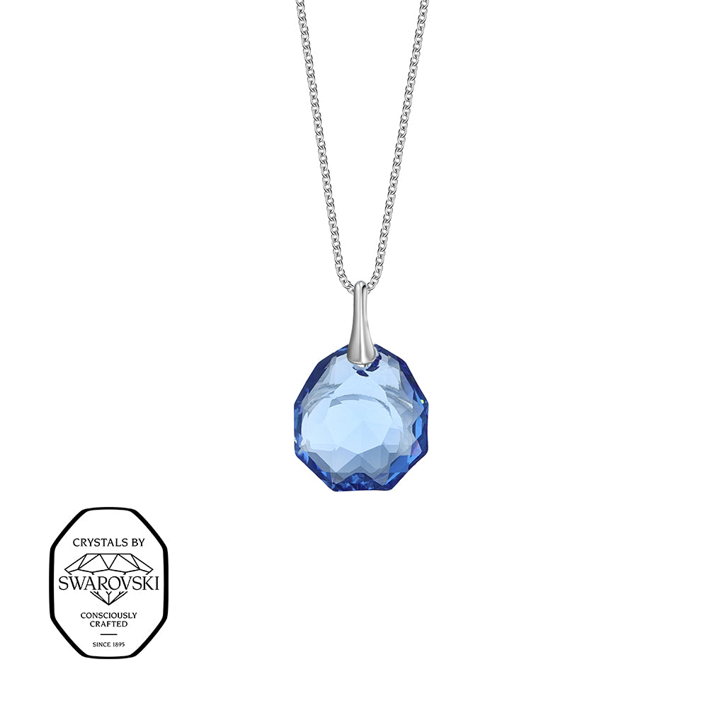 Silberne Halskette mit facettiertem, achteckigem, blauem Swarovski-Kristallanhänger von Crystalp