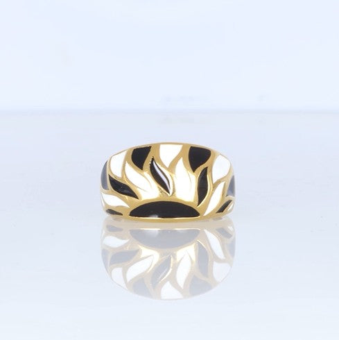 Vergoldeter Ring mit breitem Band, blau-weißes Emaille-Blattmuster, edler Damenring von Crystalp
