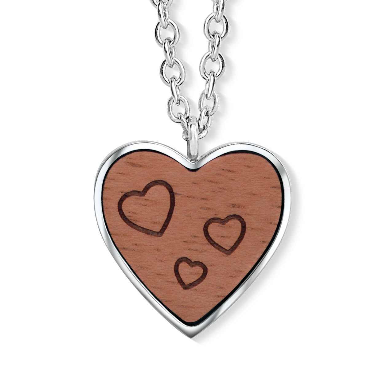 Silber Halskette mit herzförmigem Holzanhänger und eingravierten Herzen von Crystalp - Nahaufnahme