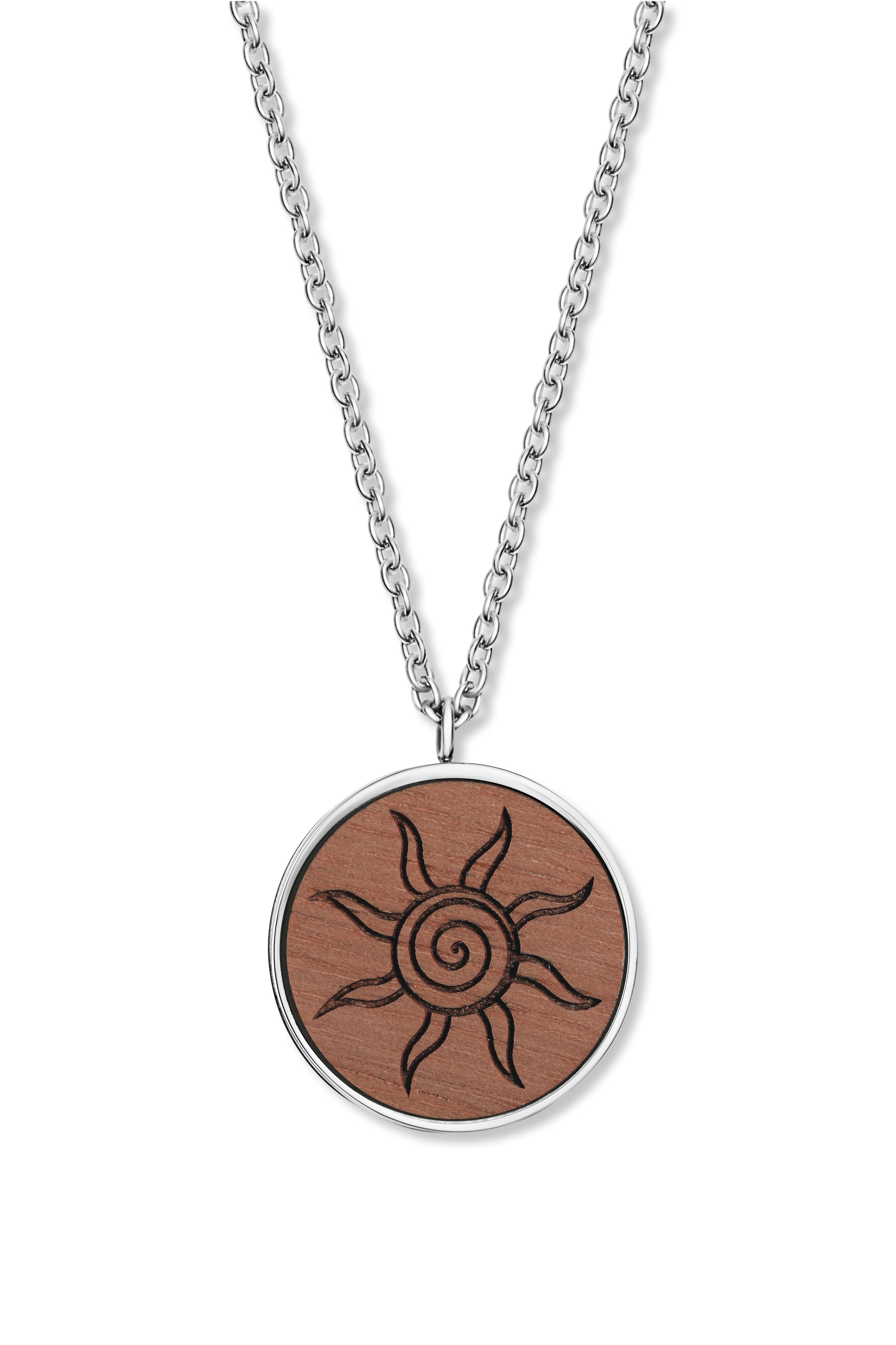Silberne Halskette mit rundem Holz-Anhänger und eingraviertem Sonnensymbol von Crystalp