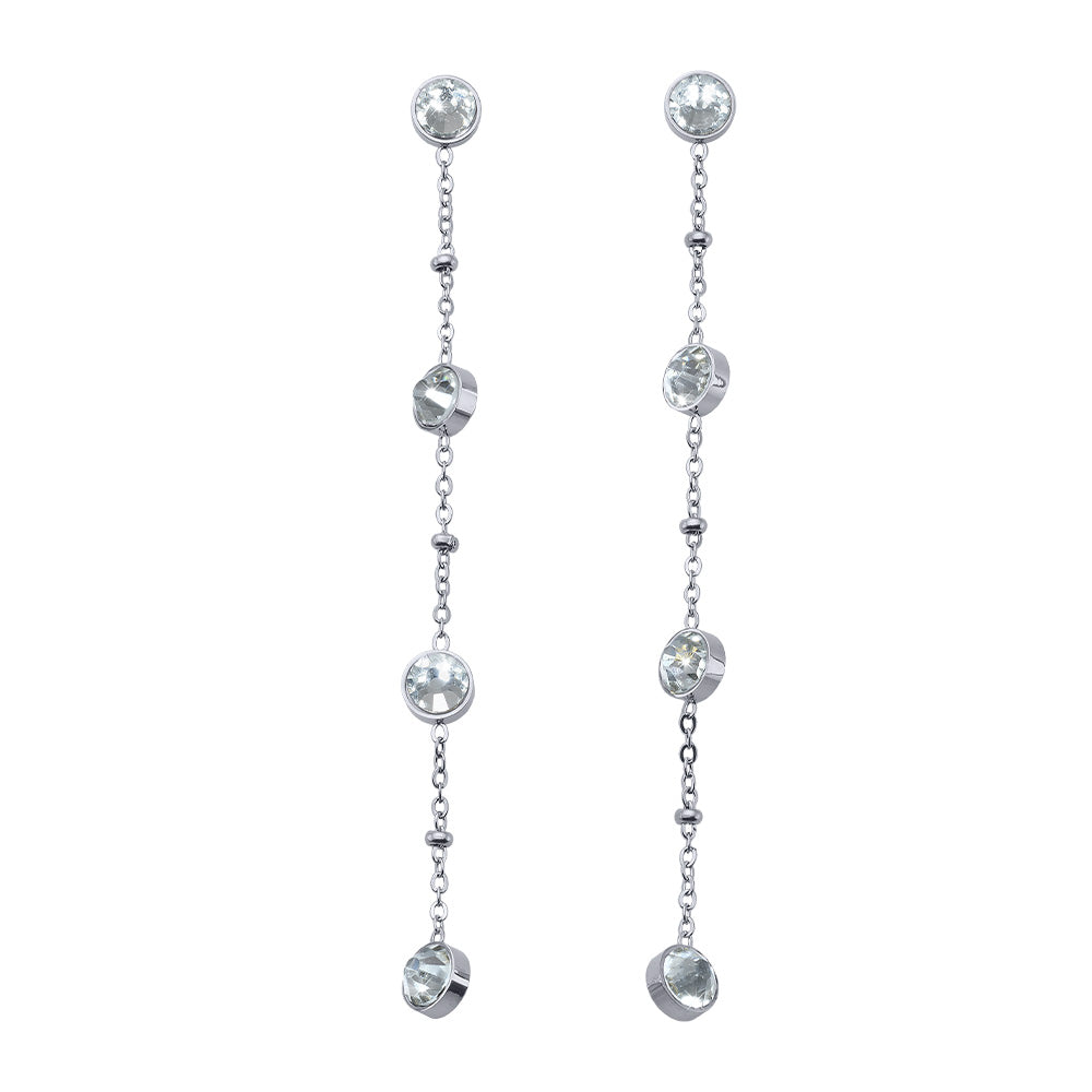 Lange silberfarbene Ohrhänger mit klaren Kristallen in Kettenoptik.