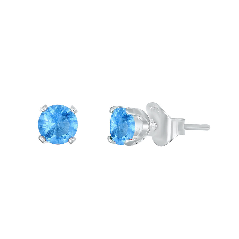 Silberne Ohrstecker mit funkelnden hellblauen Kristallen – eleganter Damenschmuck.