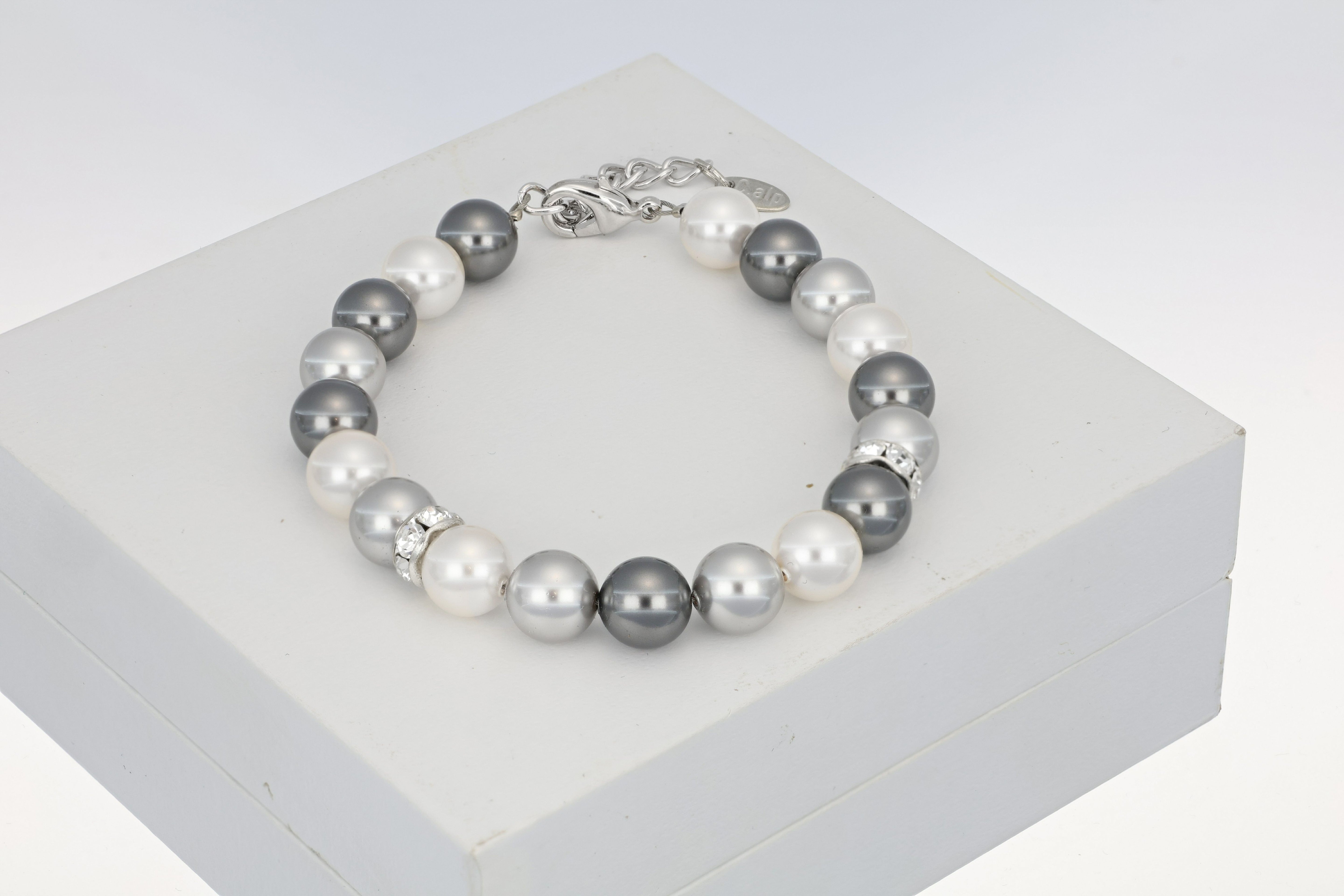 Carmen Pearl Bracelet - crystalpjewelry