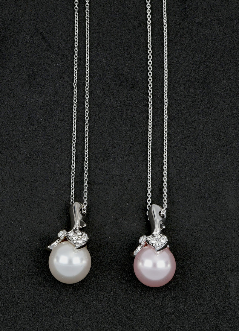 Cherry pendant with chain