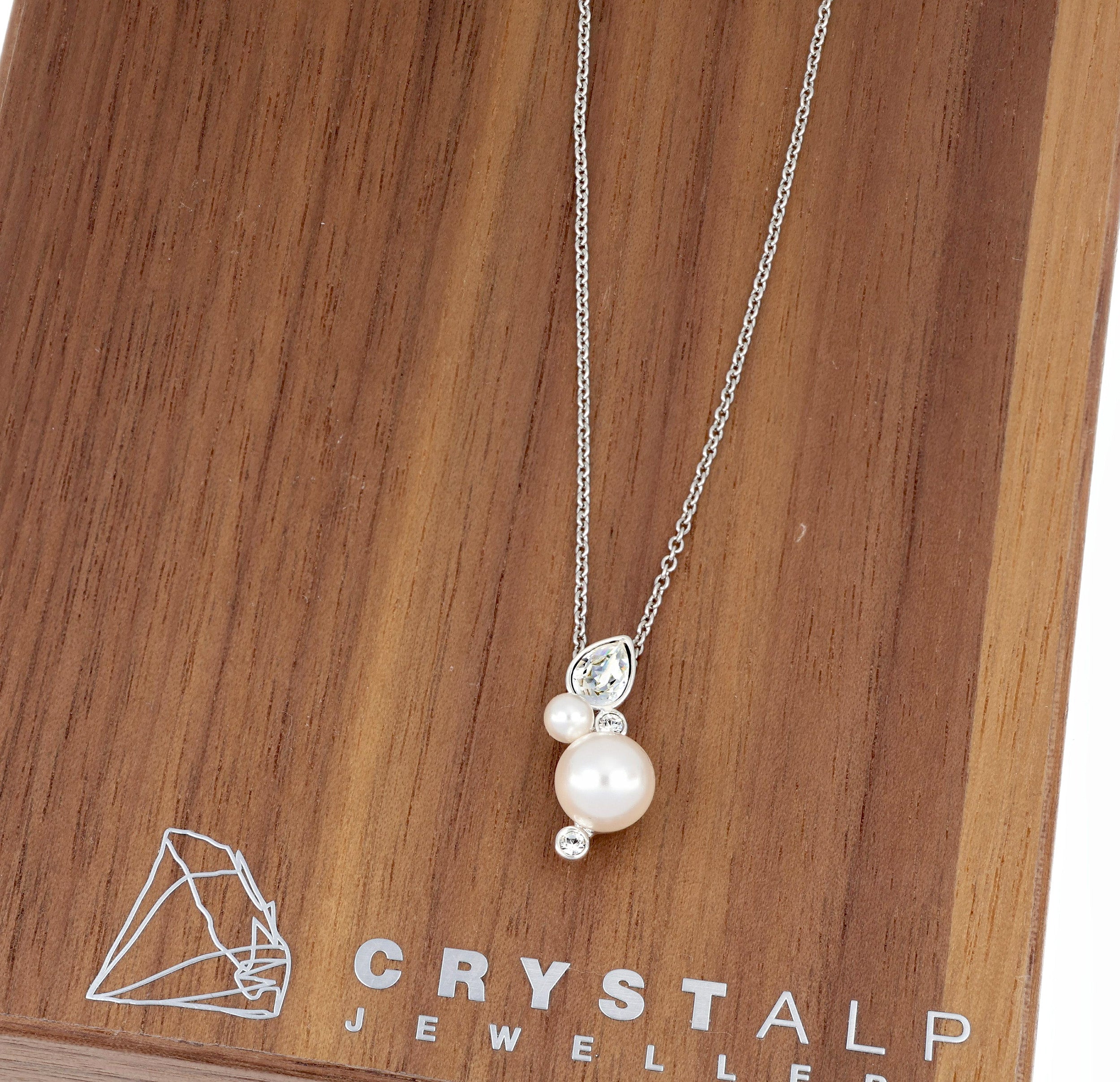 Crystal Pearl Pendant - crystalpjewelry