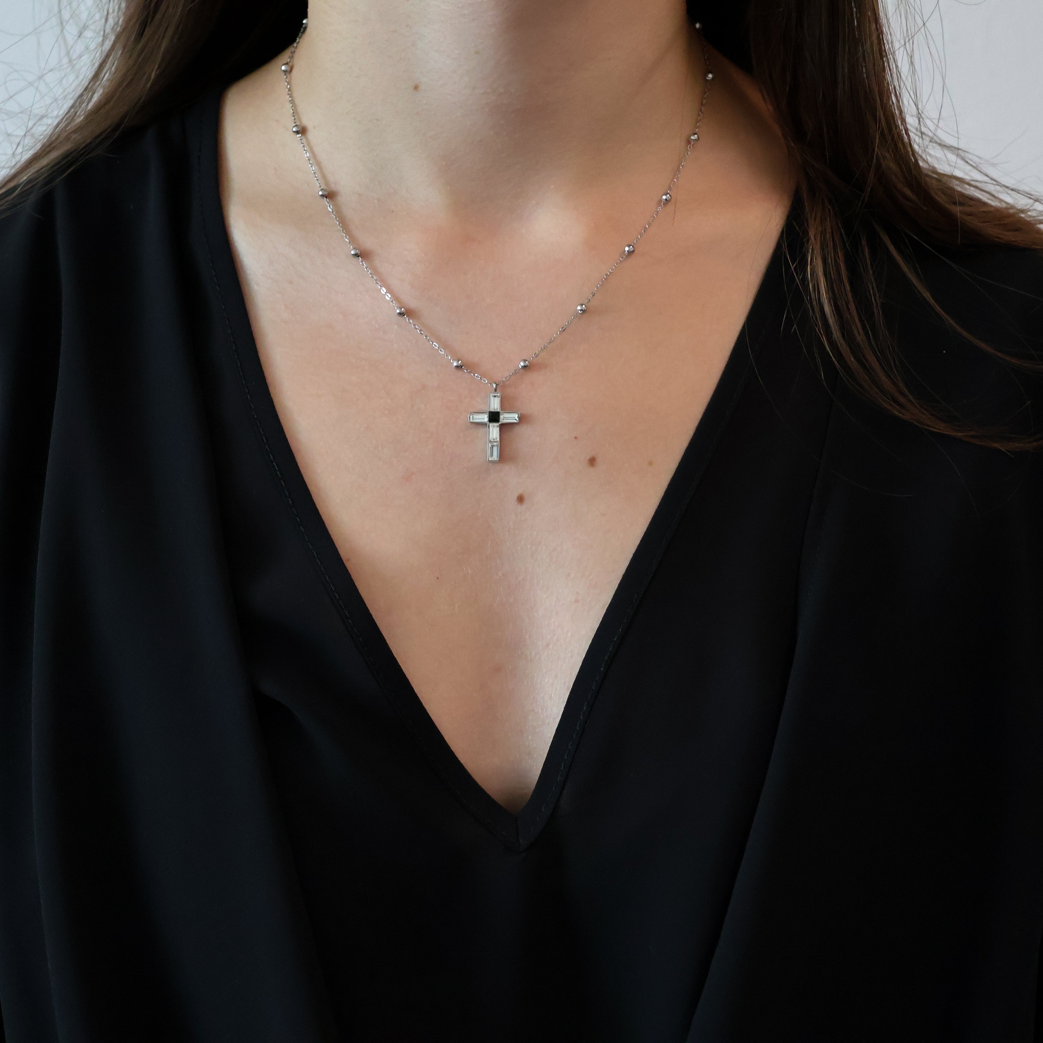 Lustre Cross wird getragen