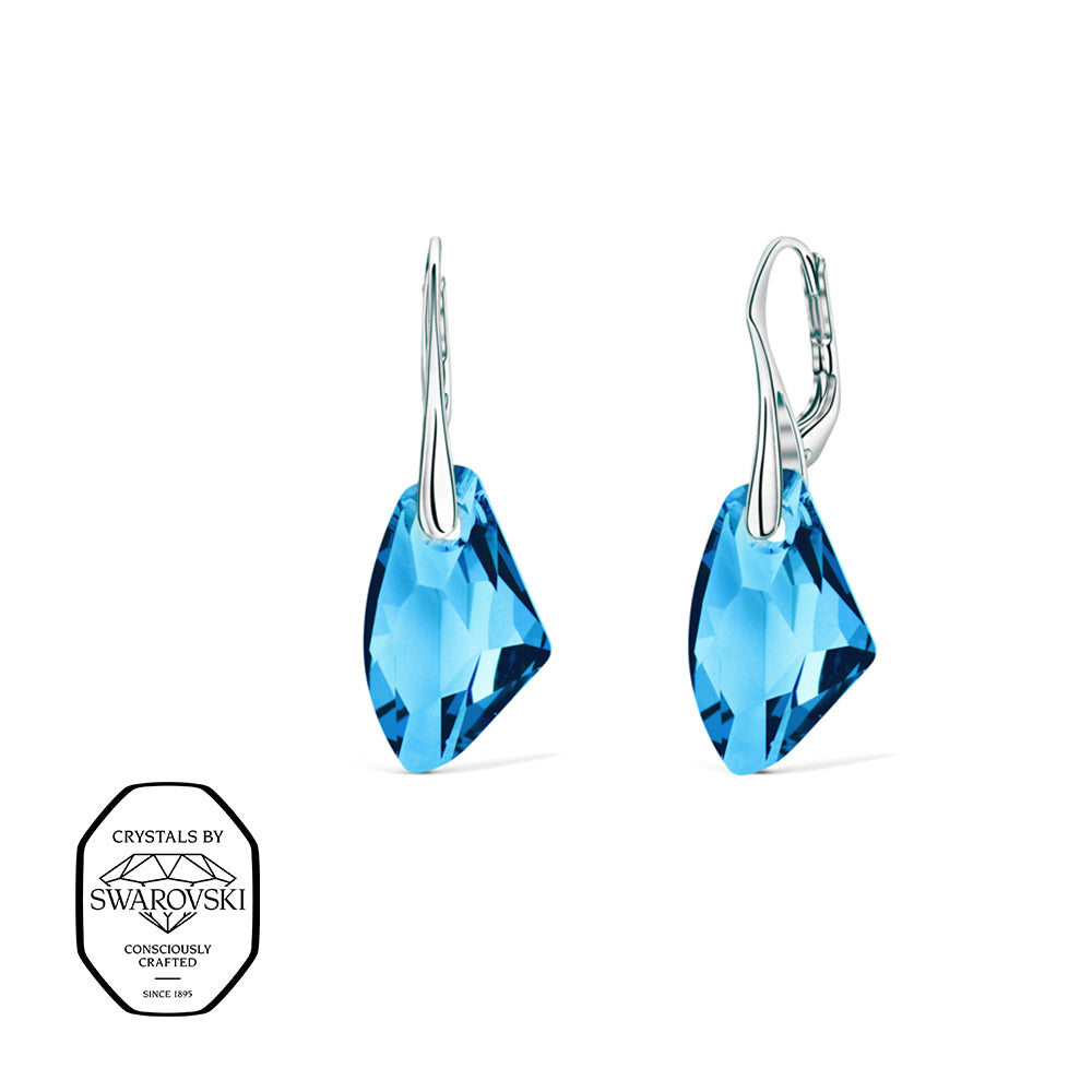 Ohrhänger mit Swarovski® Kristallen in Aquamarinblau