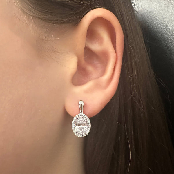 Noble oval earring