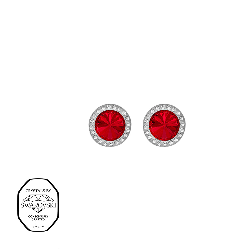 Silberne Ohrstecker mit roten Swarovski® Kristallen und funkelndem Kristallrahmen.