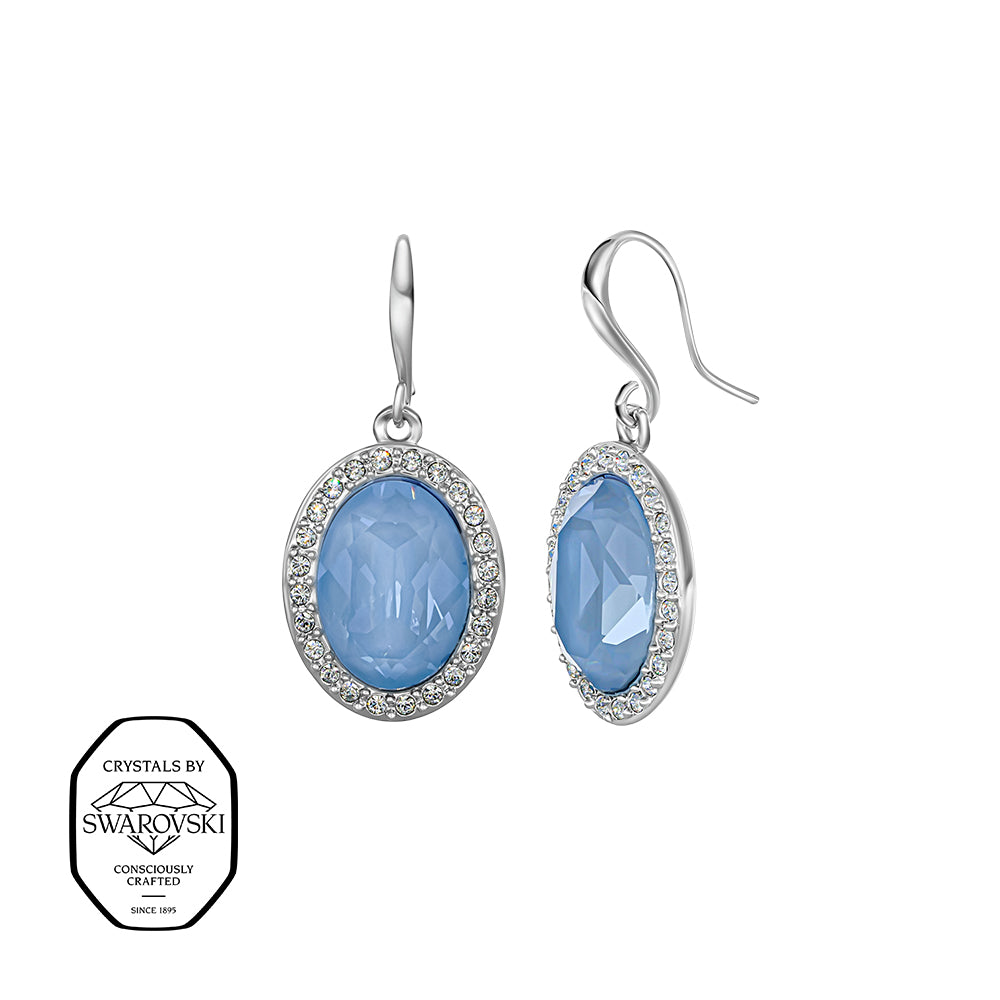 Silberne Ohrringe mit ovalem, hellblauem Kristall und funkelndem Zirkonia-Rahmen – elegantes, hochwertiges Designschmuckstück von Crystalp