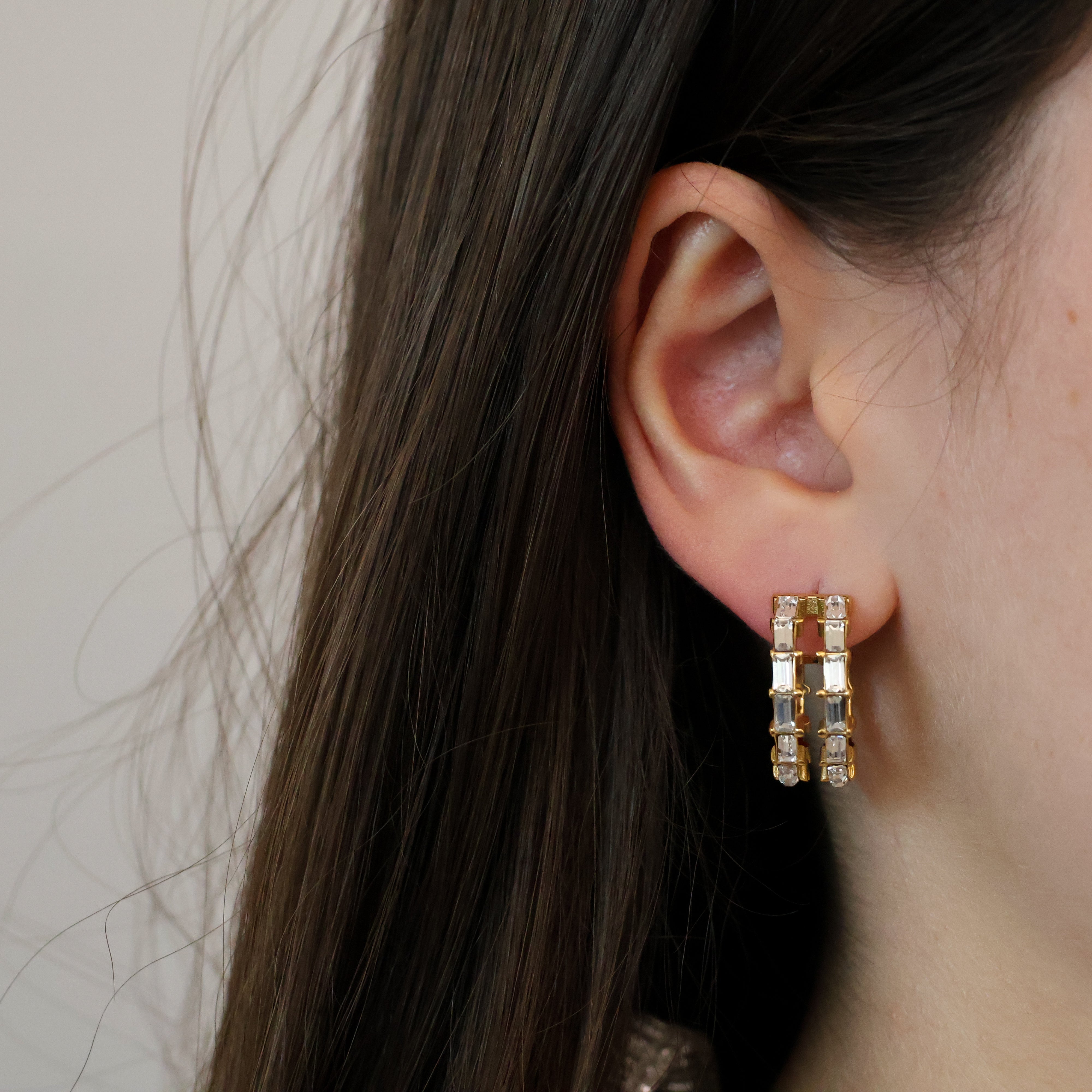 lustre baguette earring