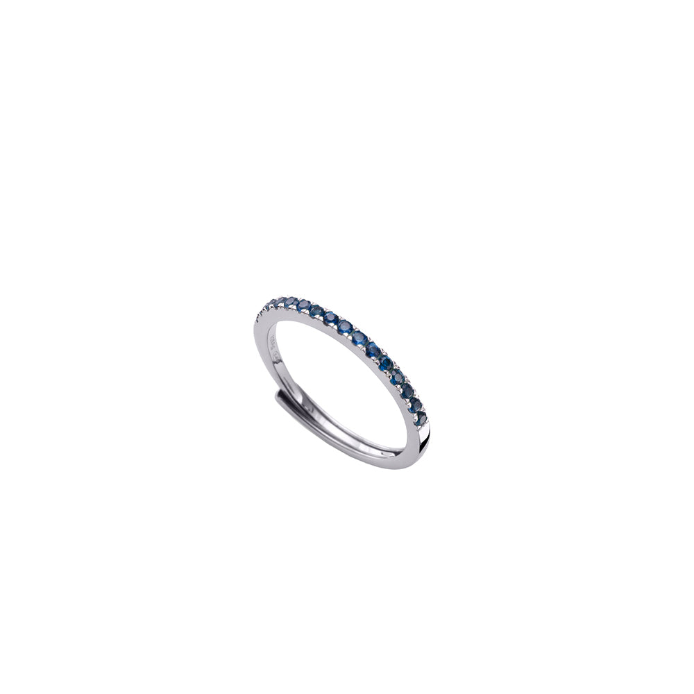 Zarter Silberring mit blauen Kristallen von Crystalp