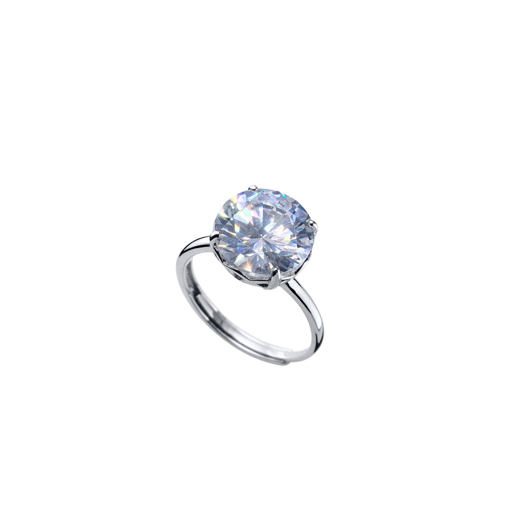 Silberner Infinity-Ring mit funkelnden Zirkonia-Kristallen von Crystalp