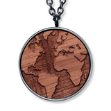 Wooden Earth Anhänger mit Kette Produktfoto