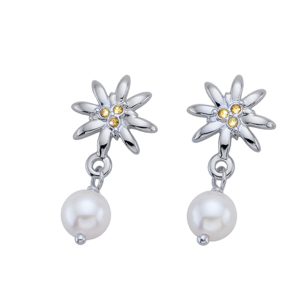 Heidi Small Pearl Earrings